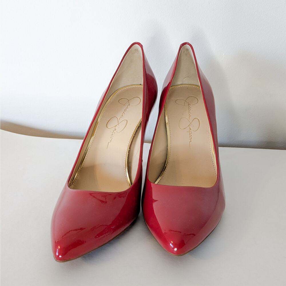 Jessica Simpson Cassani pump in red muse, size 7